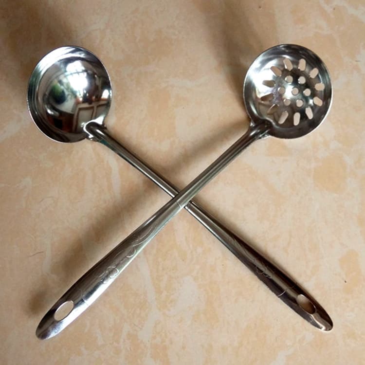 Stainless Steel Hot Pot Spoon Soup Spoon Kitchen Utensil Soup Strainer Kitchen Tool Slotted Spoon Long Handle Porridge Spoon Convenient Cooking