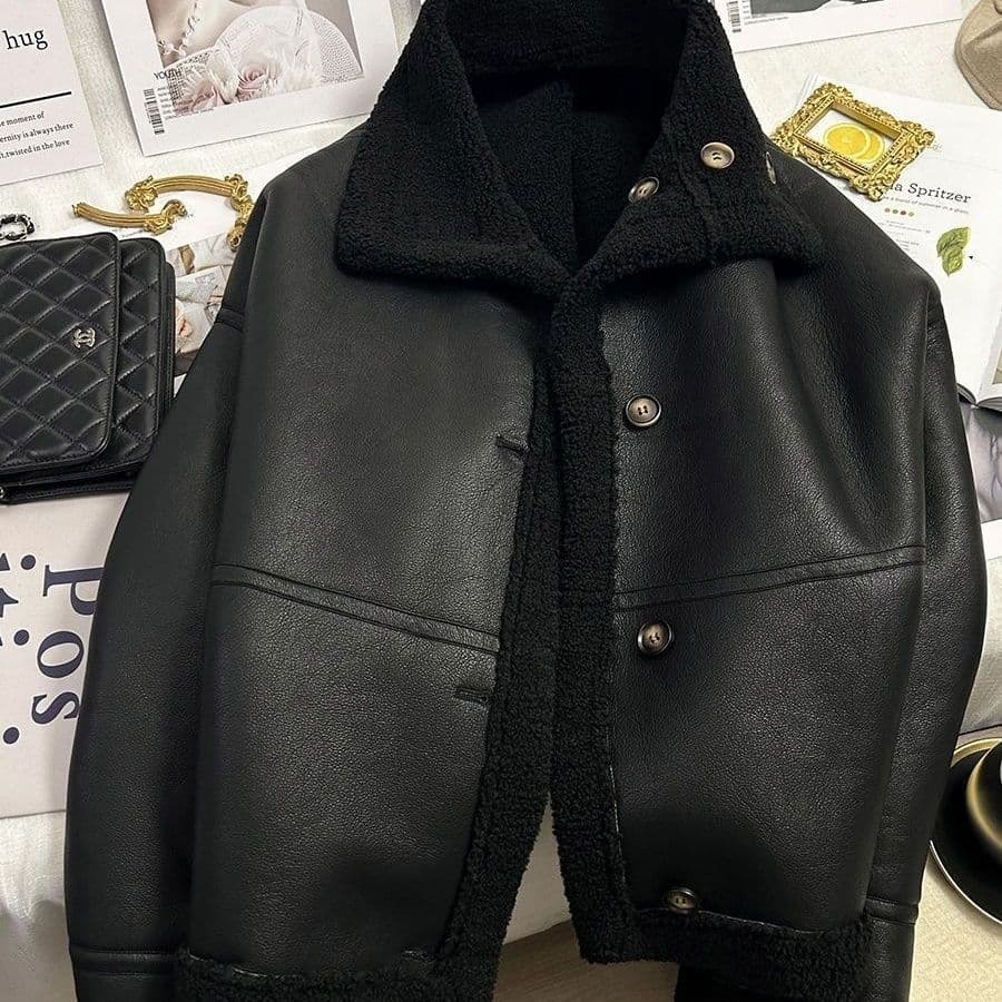Casual Black Fur One-Piece Short Outwear for Women 2025 Winter New Style Thickened Warm Retro Motorcycle Trendy Leather Jacket