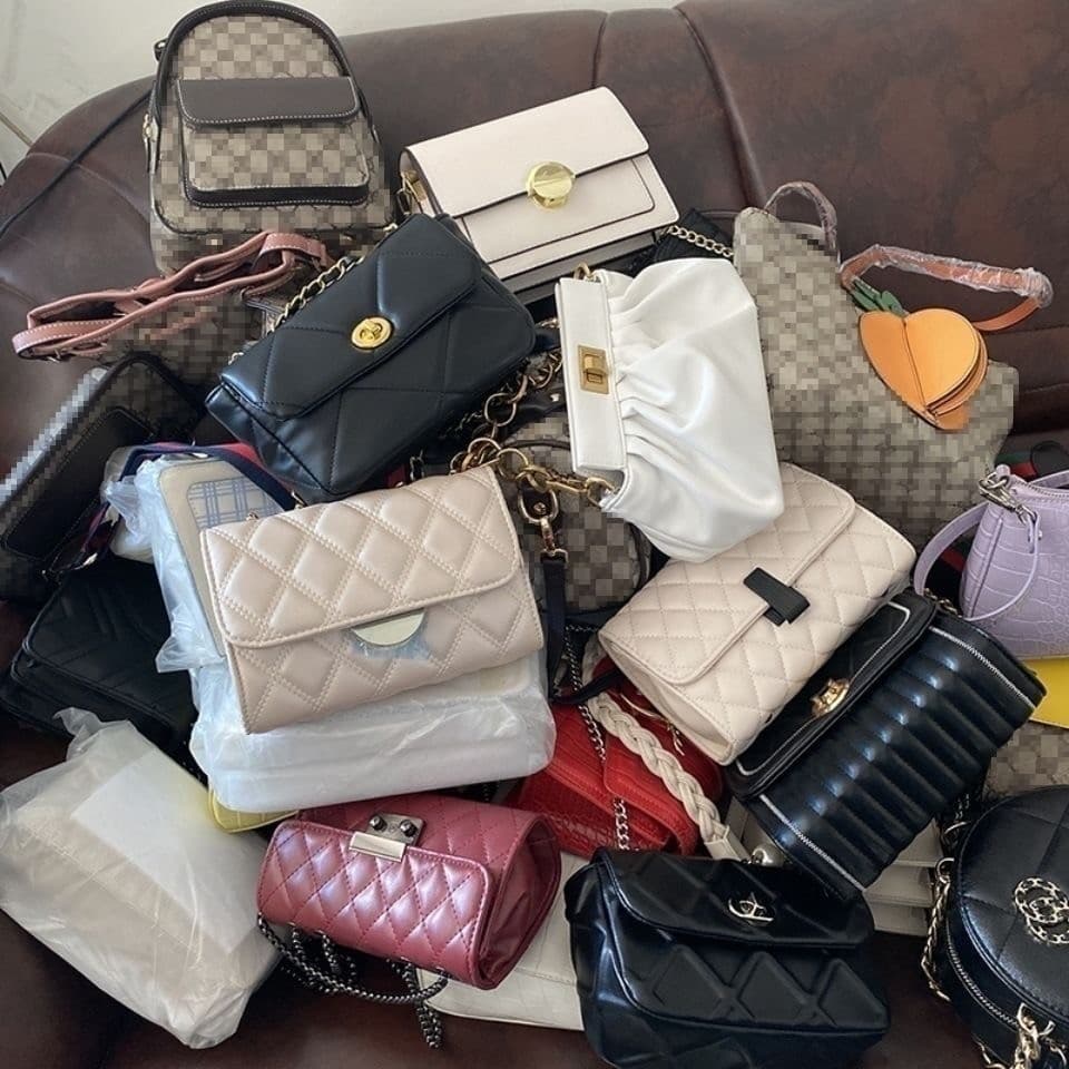 Baigou cross-border export women's bag mixed batch foreign trade miscellaneous balance payment goods bag street stall night market final payment crossbody bag women