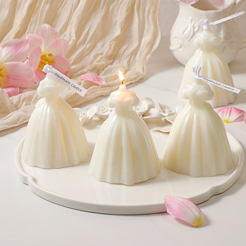 Wholesale Handmade Scented Candles, Wedding Favor Aromatherapy, Creative Premium Ambiance DIY Wedding Dress Shaped Candles for Cross-Border