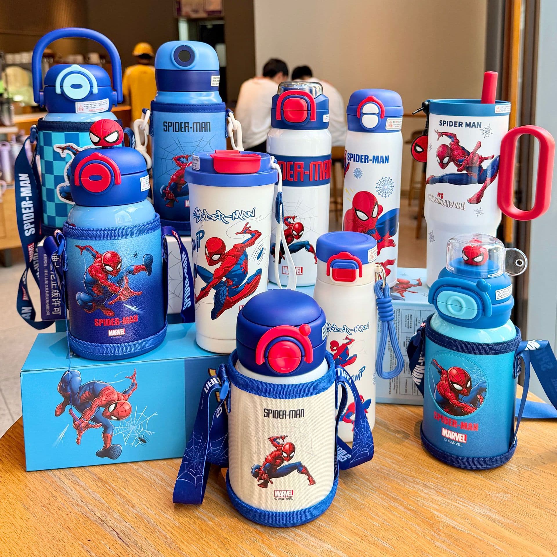 New Spider-Man Collection Insulated Bottle 316 Stainless Steel Kids Water Cup Kindergarten Drop-Resistant Student Straw Cup
