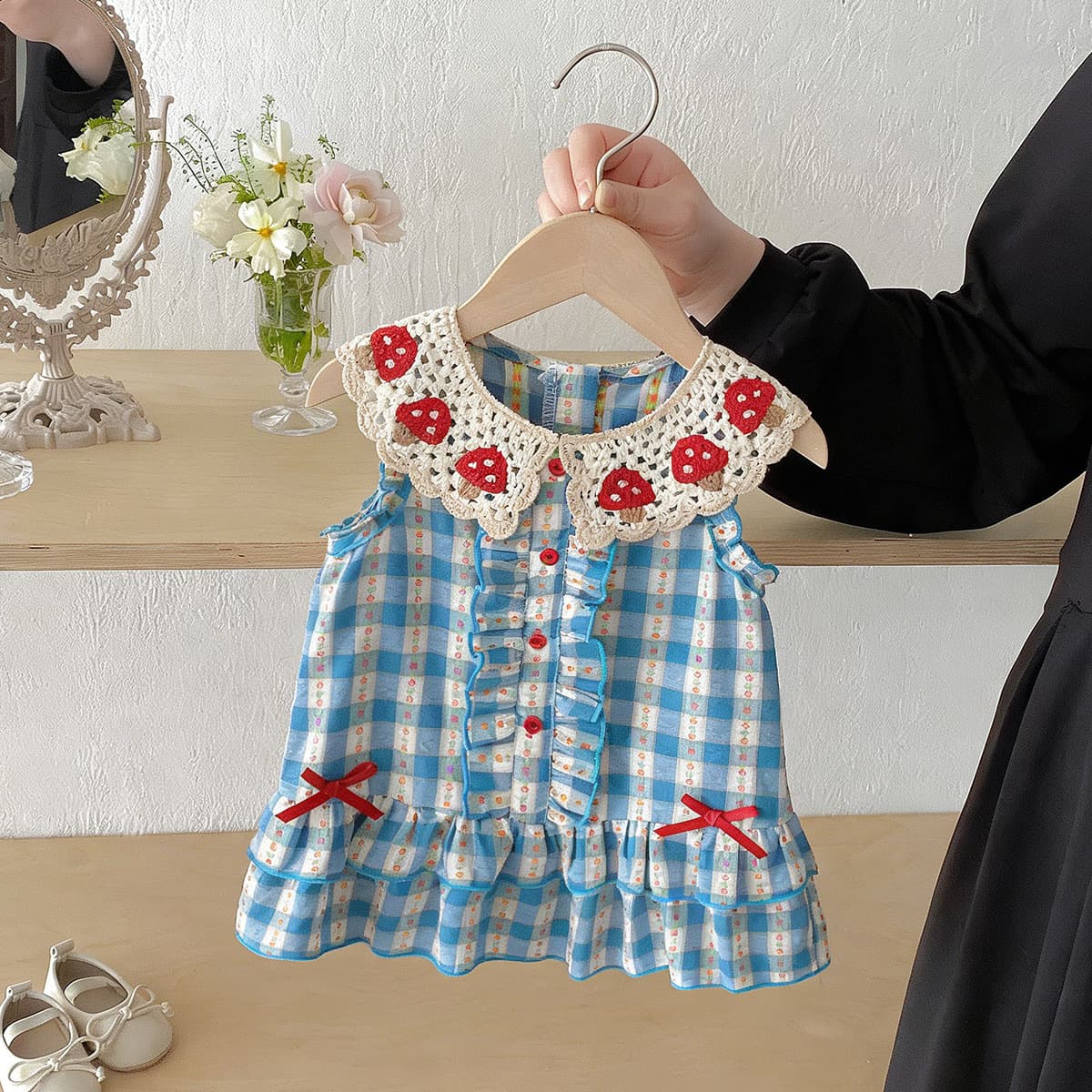Multi-Layered Ruffled Strawberry Collar Girls' Dress, Summer Sleeveless Baby Girl Tank Dress, Summer Bow Princess Dress