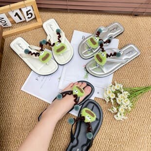 2026 Summer New Style Niche Soft Sole Sandals, Outdoor Flat Non-Slip Cute Cartoon Spring Monster Flip Flops