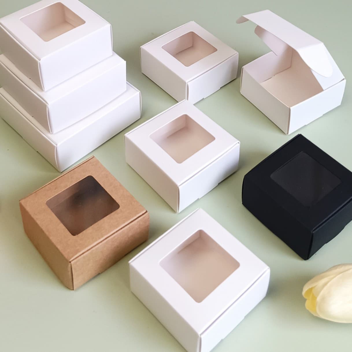 Wholesale kraft paper airplane box pvc window box handmade soap packaging box white card black card trinket packaging box