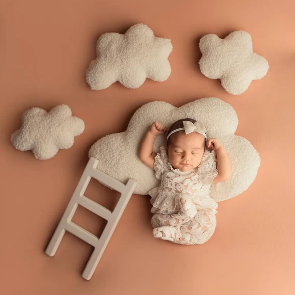 European and American newborn cloud theme photography props baby full moon photo shape pillow photo studio photo cloud background