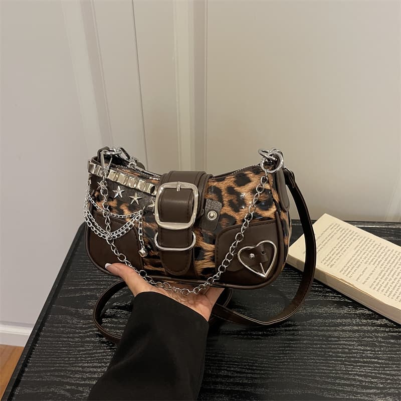 2026 Summer Street Style Leopard Print Underarm Bag with Star Rivet Accents Single Shoulder Crossbody Bag Personalized Chain Handbag