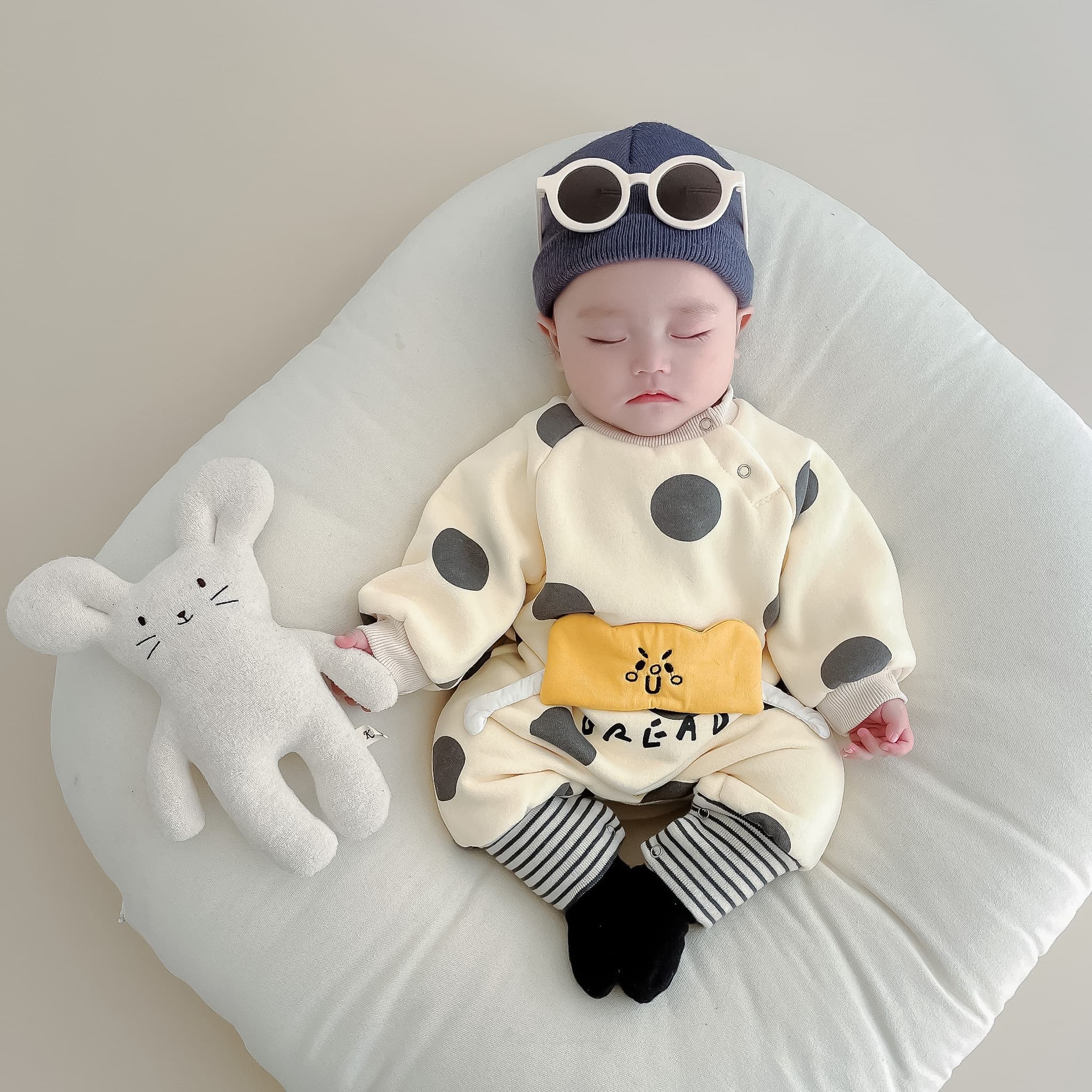 Baby Onesie Thickened Winter New Outing Style for Boys and Girls 0-6 Months