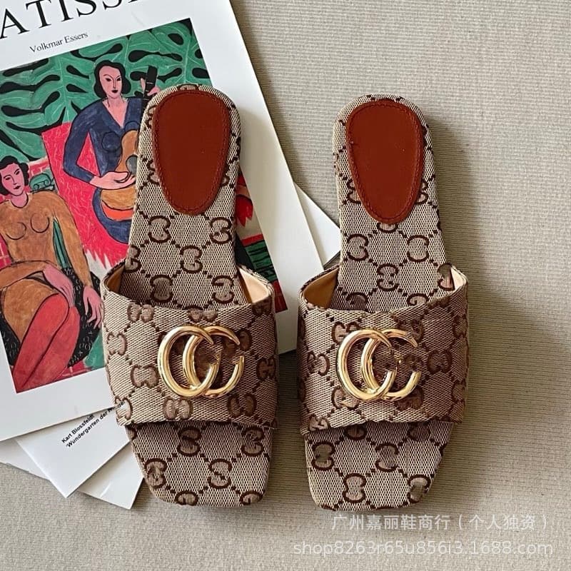 2026 New High Version G-Style Flat Slippers Fashion Double G Hardware Buckle Sandals Versatile Slip-On Shoes Wholesale