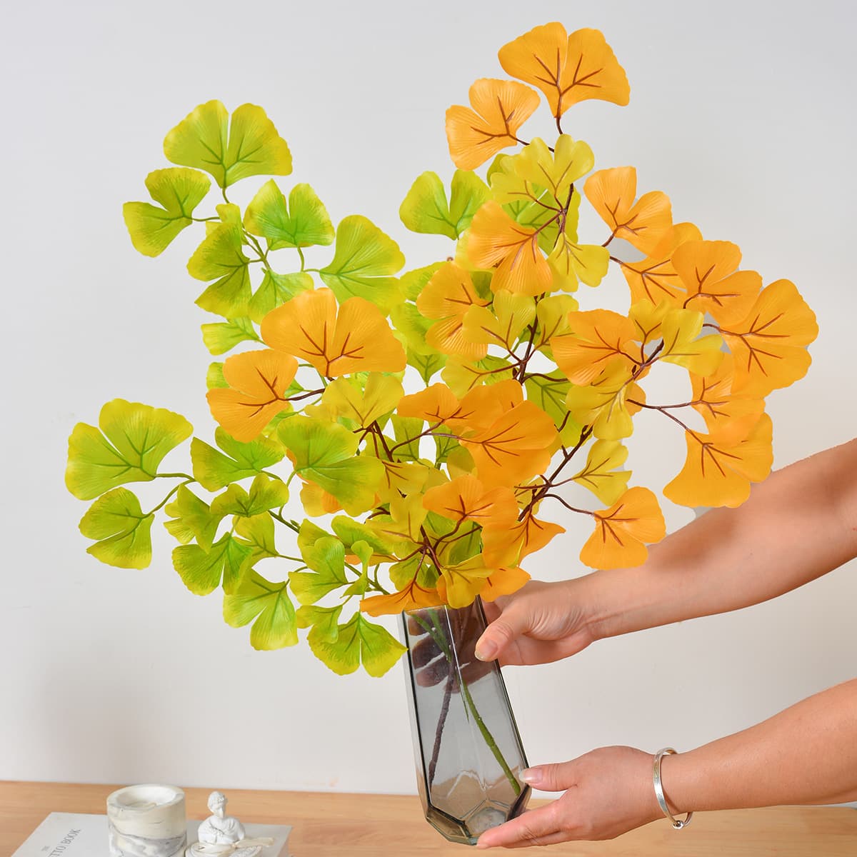 Artificial Ginkgo Leaves Decorative Foliage, Fake Leaves Plastic Branches, Film Ficus Leaves Yellow Green Wedding Celebration