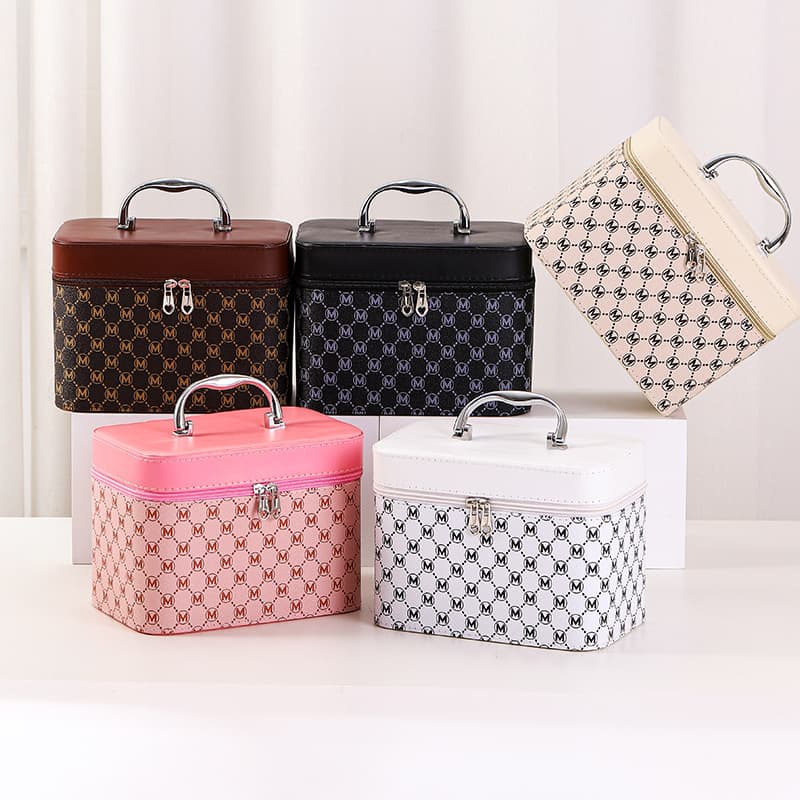 2024 New Large Capacity Four-Compartment Makeup Case High-End Makeup Artist Professional Storage Bag Waterproof Beauty Toolbox