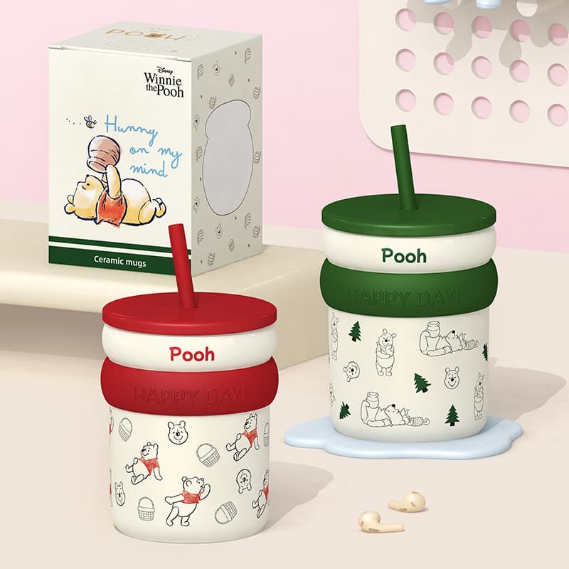 Winnie the Pooh ceramic straw cup for girls, cute water cup, good-looking office cup with lid, gift coffee cup
