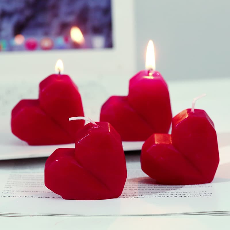 Valentine's Day love scented candle, Chinese Valentine's Day gift, wedding souvenir, handmade creative heart-shaped scented candle