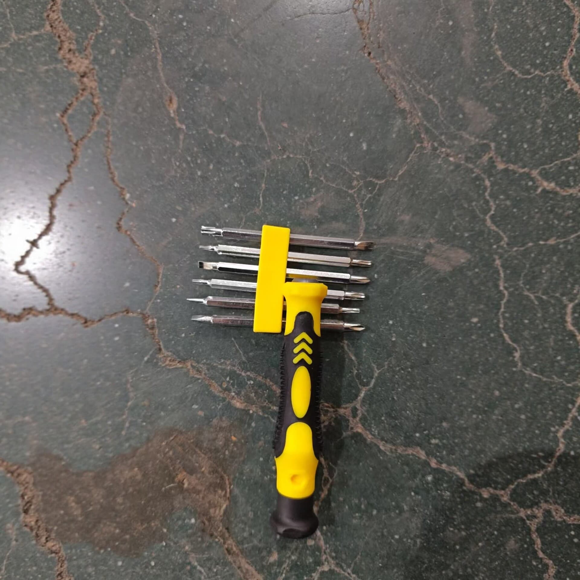 Multi-head screwdriver set is portable and practical [12-in-1] screwdriver set with three cross plum blossoms