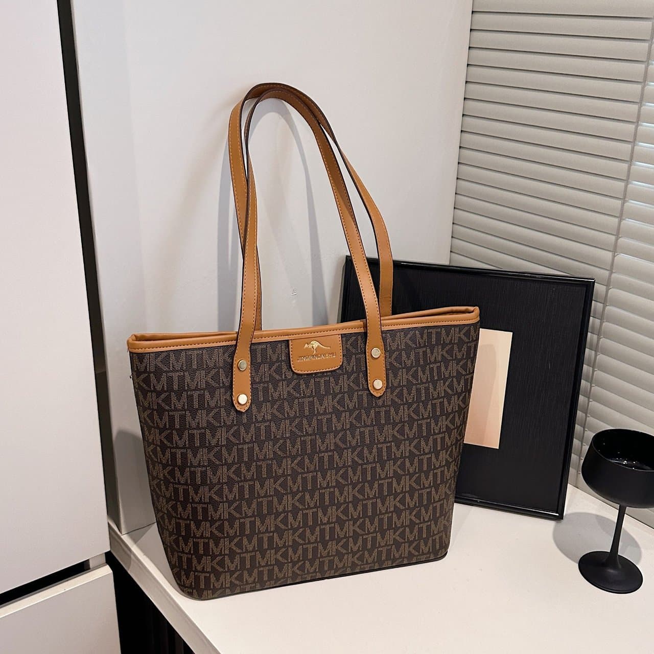 Cross-border tote bag women's large capacity 2025 new retro presbyopic shoulder bag Korean version printed commuter armpit bag