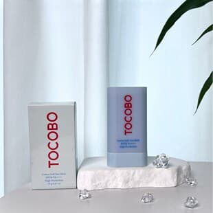 Cross-border Korea TOCOBO Solid Sunscreen Stick SPF50+ Refreshing Watery Texture 19g Drop Shipping