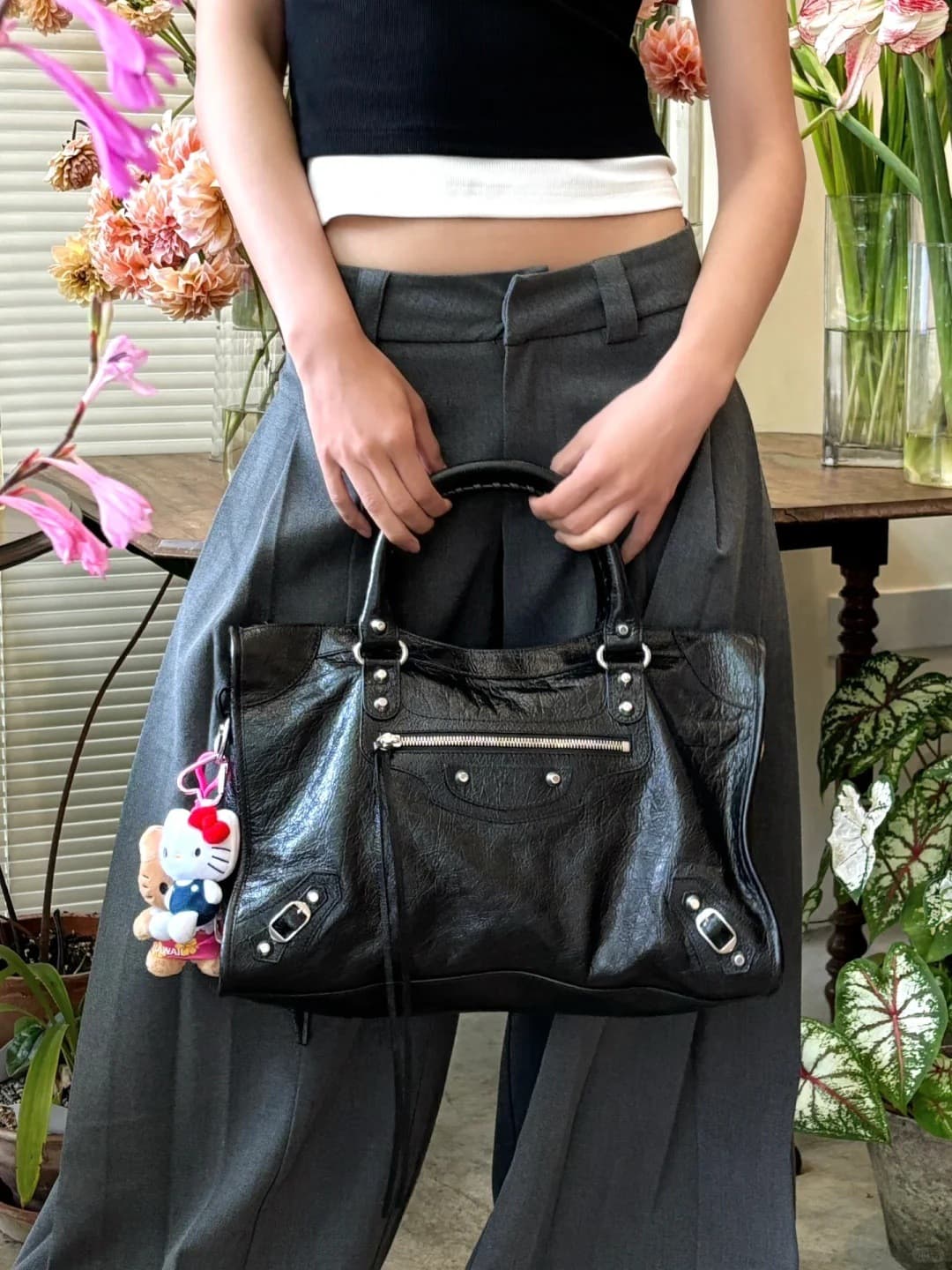 Edgy Punk Motorcycle Bag Large Capacity Tote Shoulder Crossbody Handbag Stylish Minimalist Paris Women's Bag
