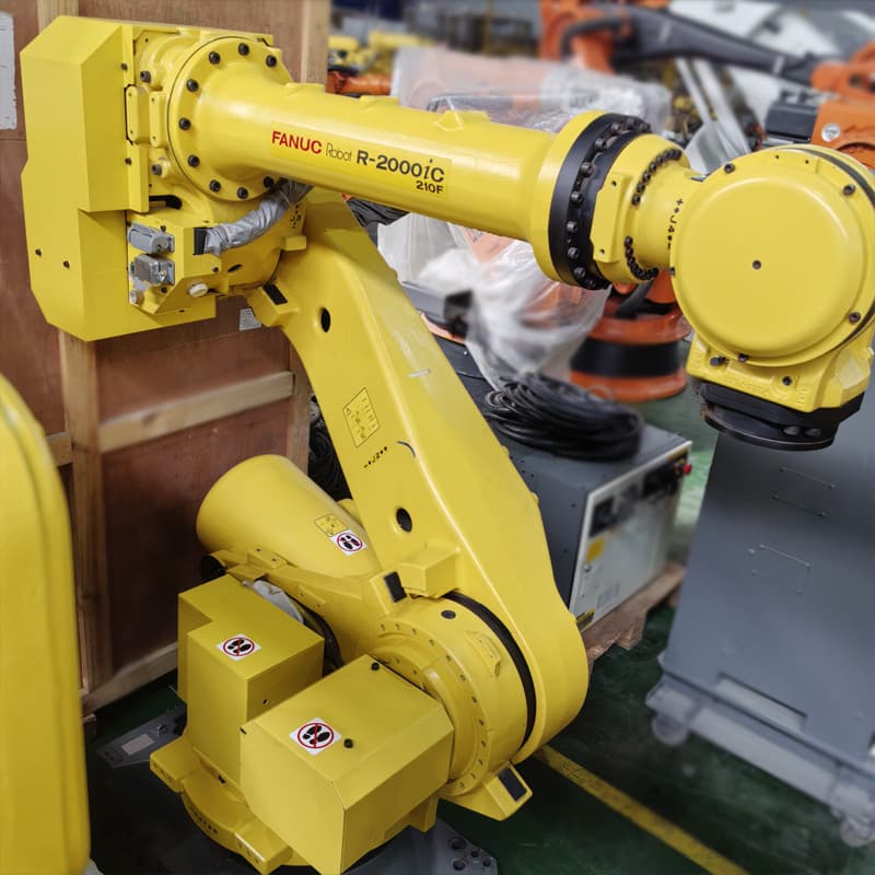 Used FANUC R-2000iC Robot with 165KG/210KG Load Capacity for Handling and Palletizing FANUC Robotic Arm