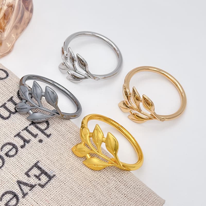 Alloy Maple Leaf Simple Napkin Ring, Hot-Selling Cross-border Napkin Clip with Electrophoretic Plating, Premium for Western Restaurants and Hotels