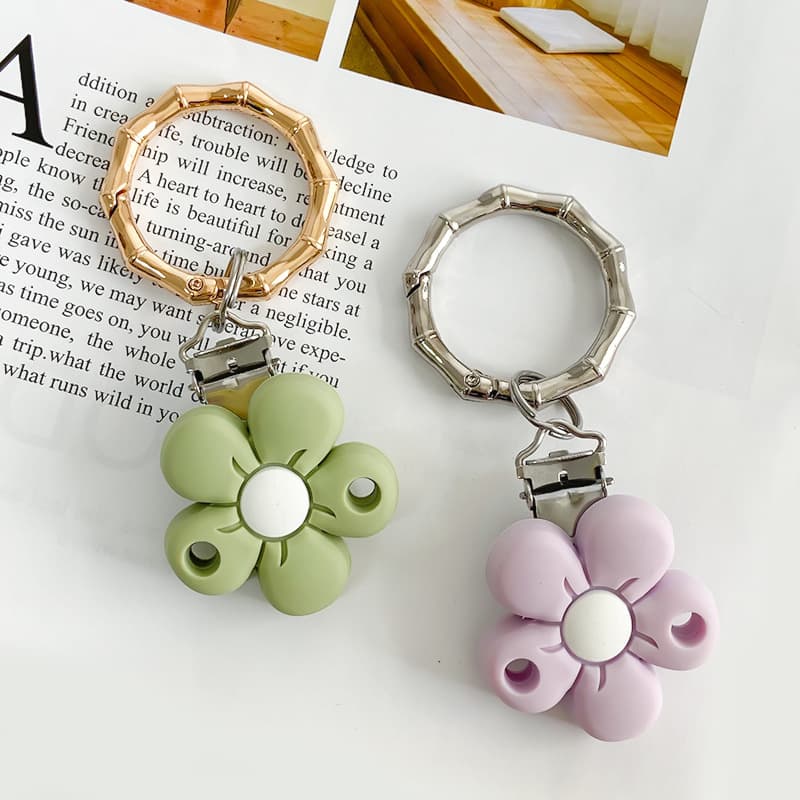 Baby Pacifier Clip Anti-Drop Chain Accessories Flower Silicone Pacifier Clip Outdoor Hat Anti-Drop Clip Silicone Hat Clip