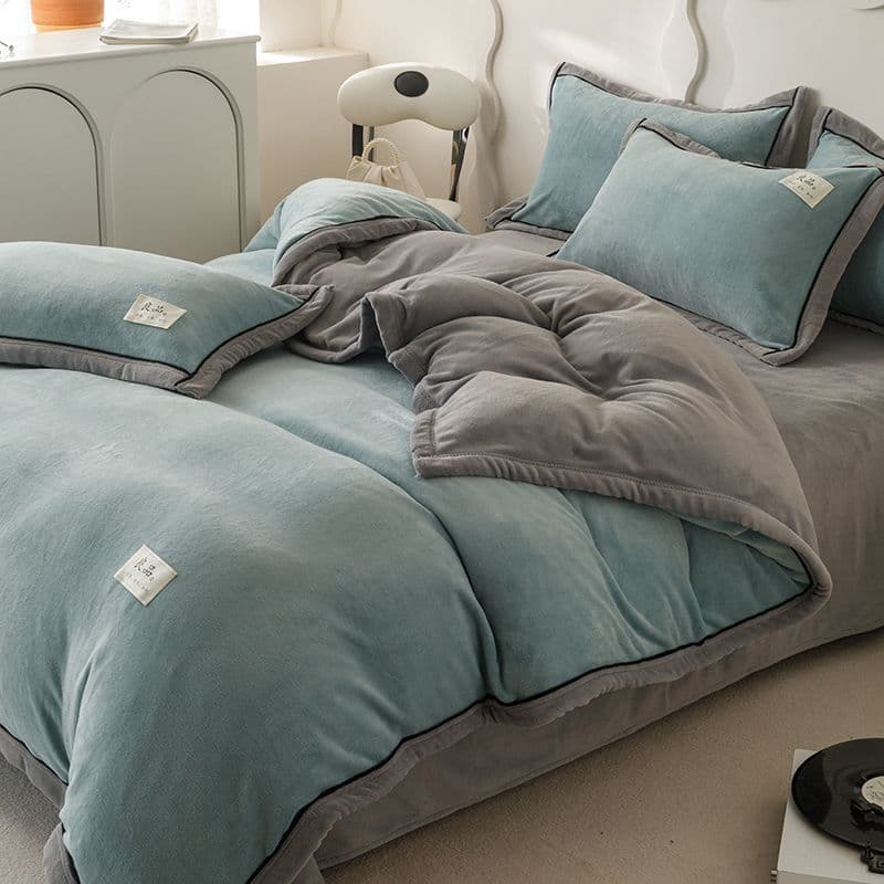 Milk fleece thickened four-piece winter set, solid color double-sided fleece thickened duvet cover, coral fleece fitted sheet, bedding set, export