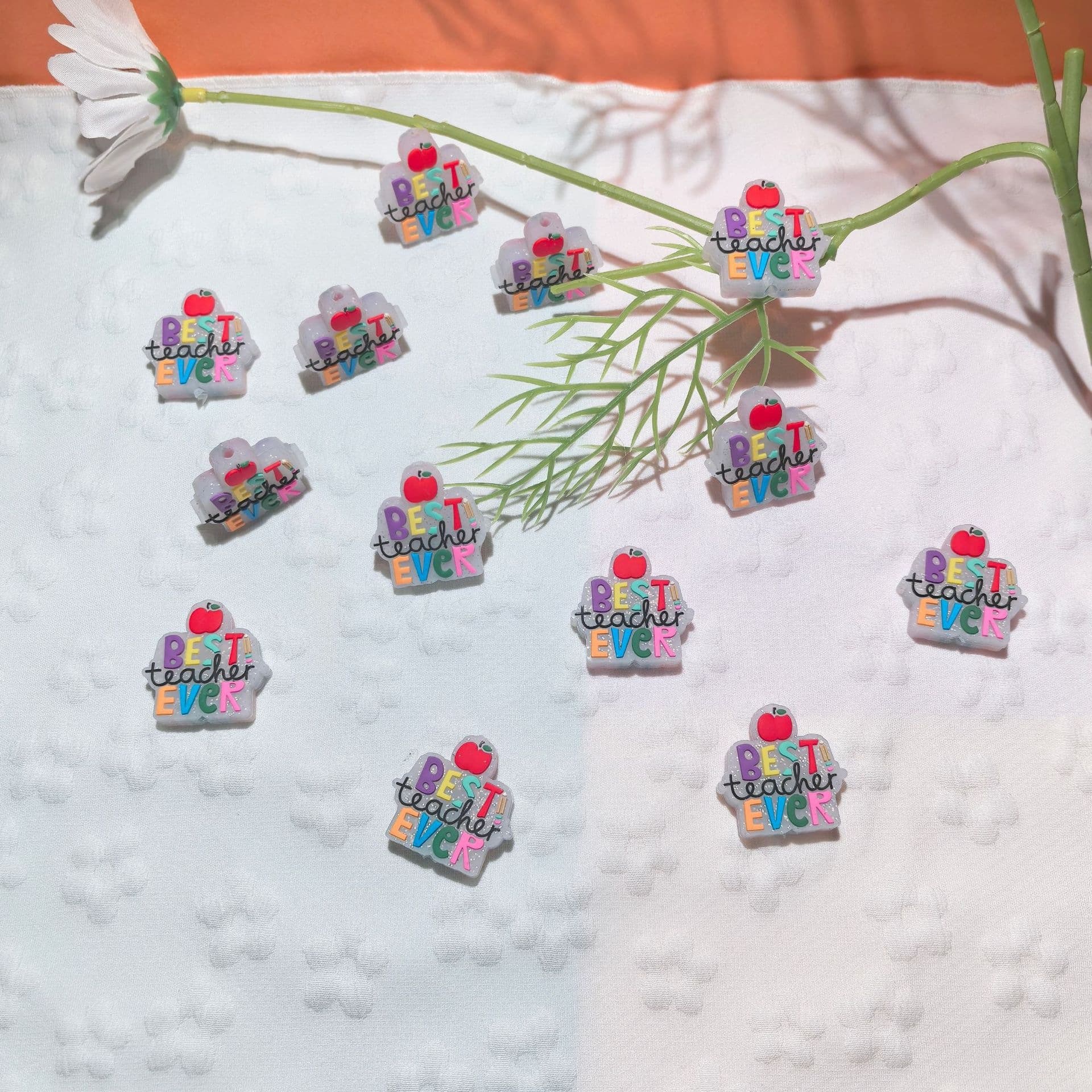 Cross-border best-selling color letters silicone cartoon beads scattered beads factory wholesale