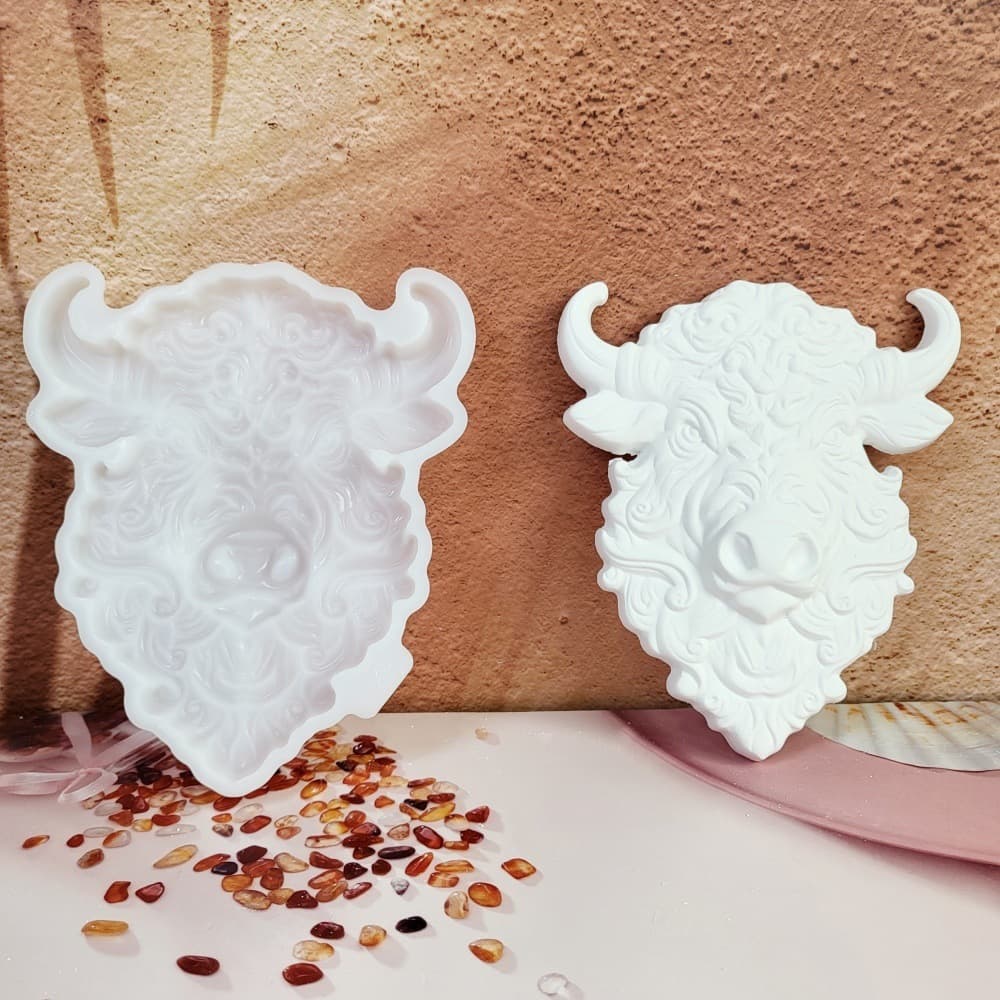 S2024 Bull Head Semi-dimensional Wall Hanging Decorative Cement Plaster Mold DIY Silicone Mold