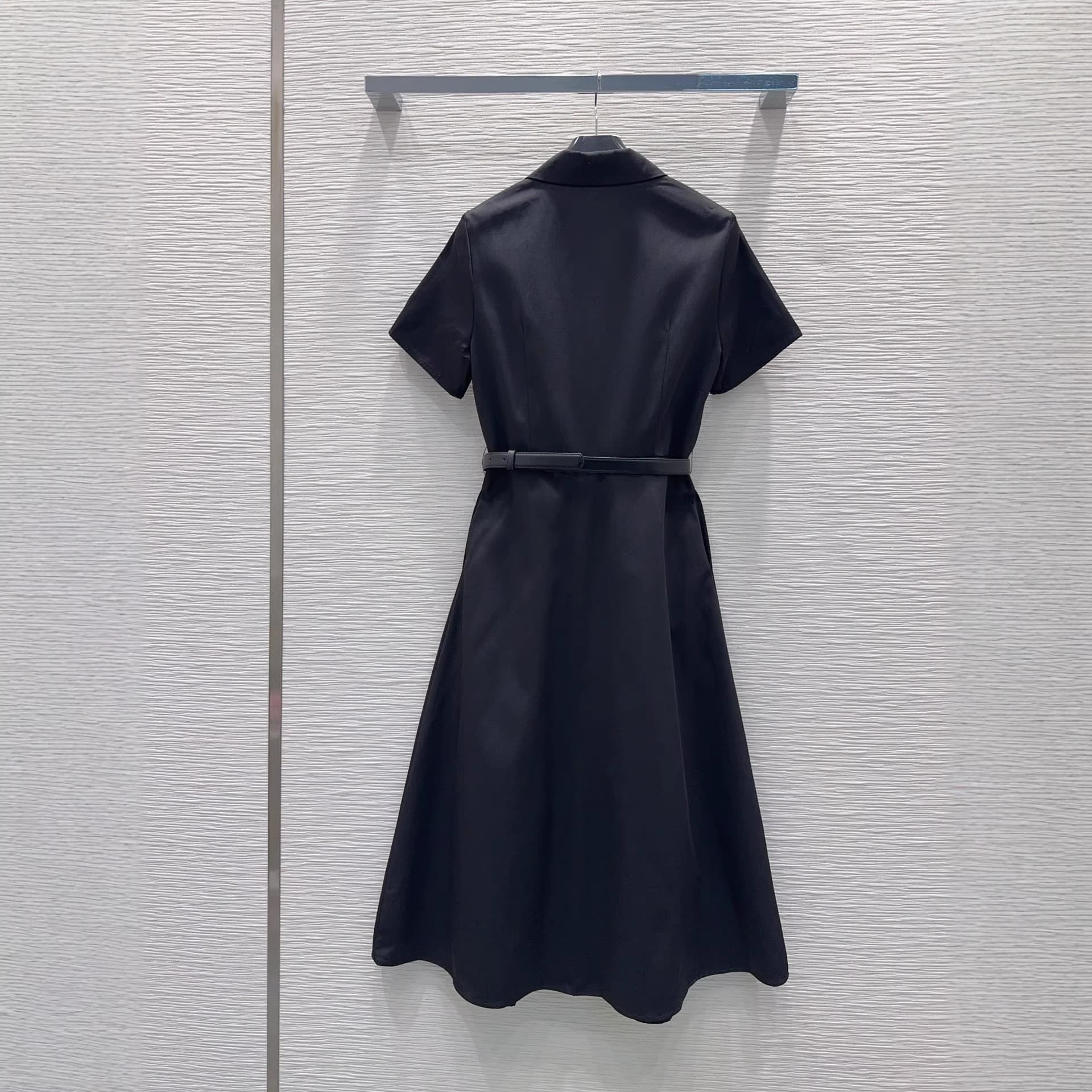 Nanyou Women's 2026 Summer CE New Style Dress with Carriage Logo Embroidered on the Chest and Metal Small Label on the Waist