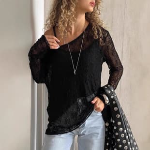 Hot Girl Black Knitted Lace T-Shirt Women 2025 Autumn Pure Sexy Round Neck Off-Shoulder Base Top European and American Women's Clothing