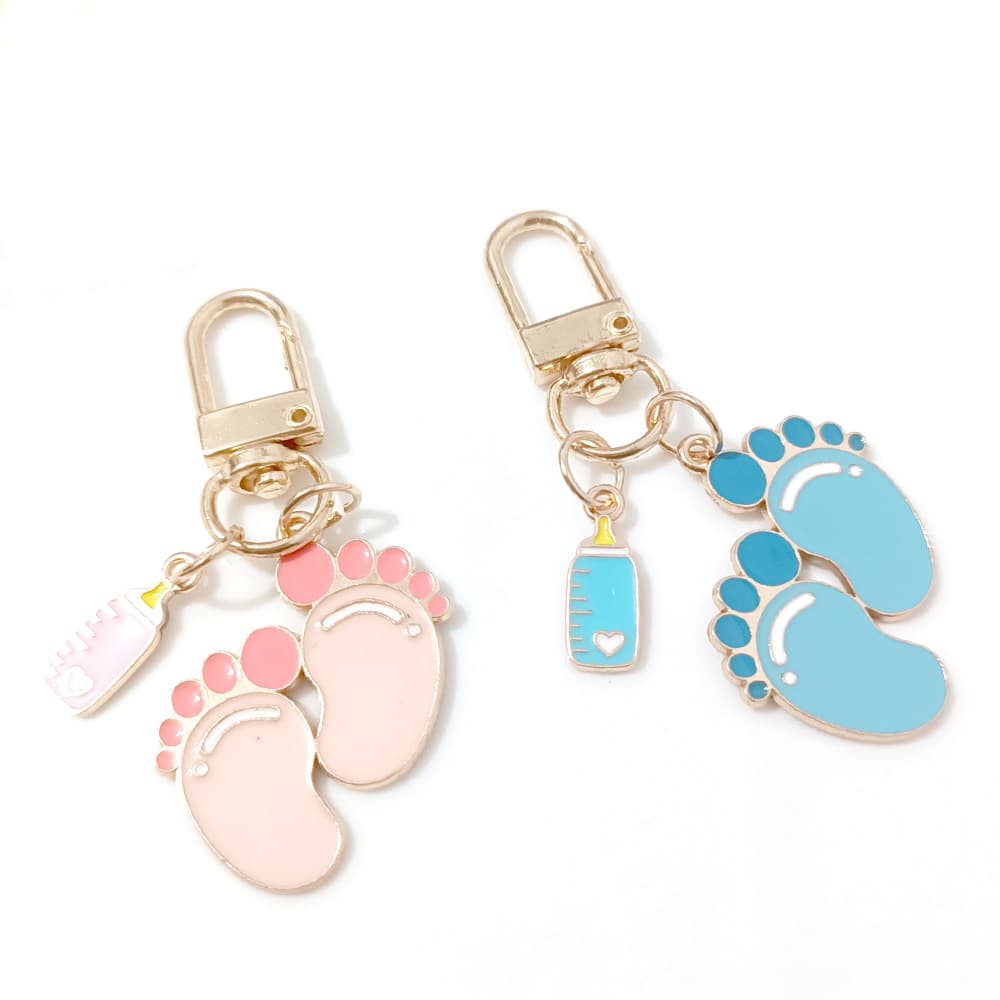 Cross-border cartoon oil dripping simulation cute baby bottle foot pendant keychain backpack car key pendant