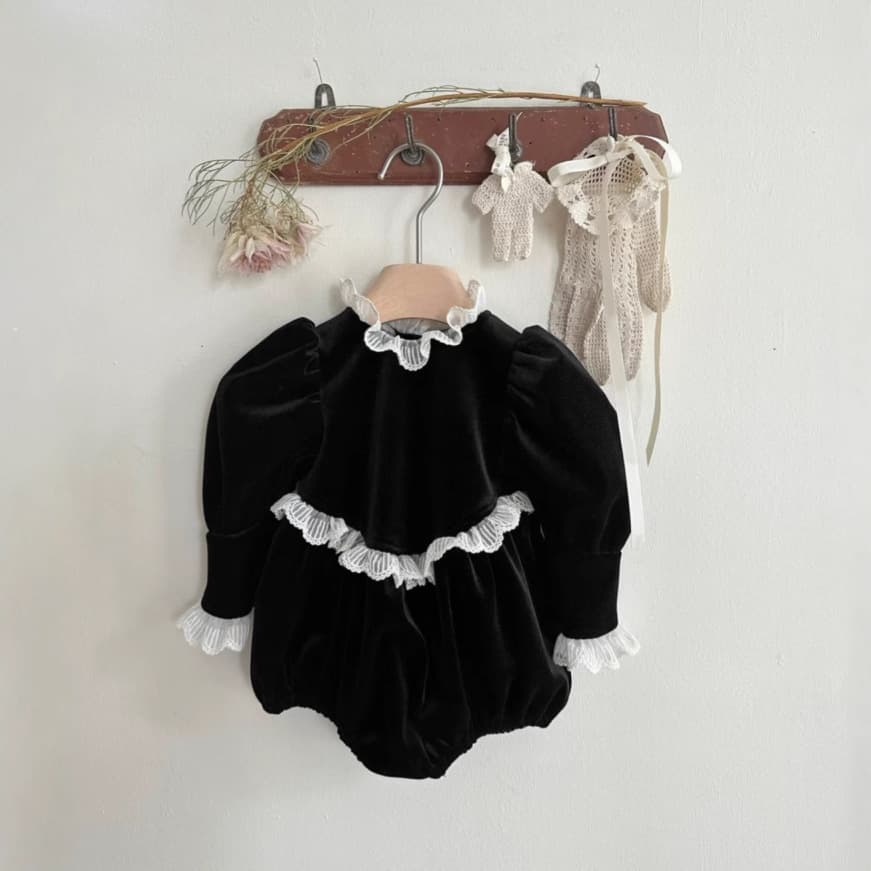 Korean Style Baby Girl Lace Collar Lace Bodysuit Romper Christmas Infant Black Velvet Long Sleeve Crawling Suit