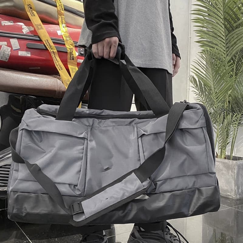Unisex Large Capacity Travel Bag Wet And Dry Separation Handheld Crossbody Bag for Short Business Trips Fitness Training
