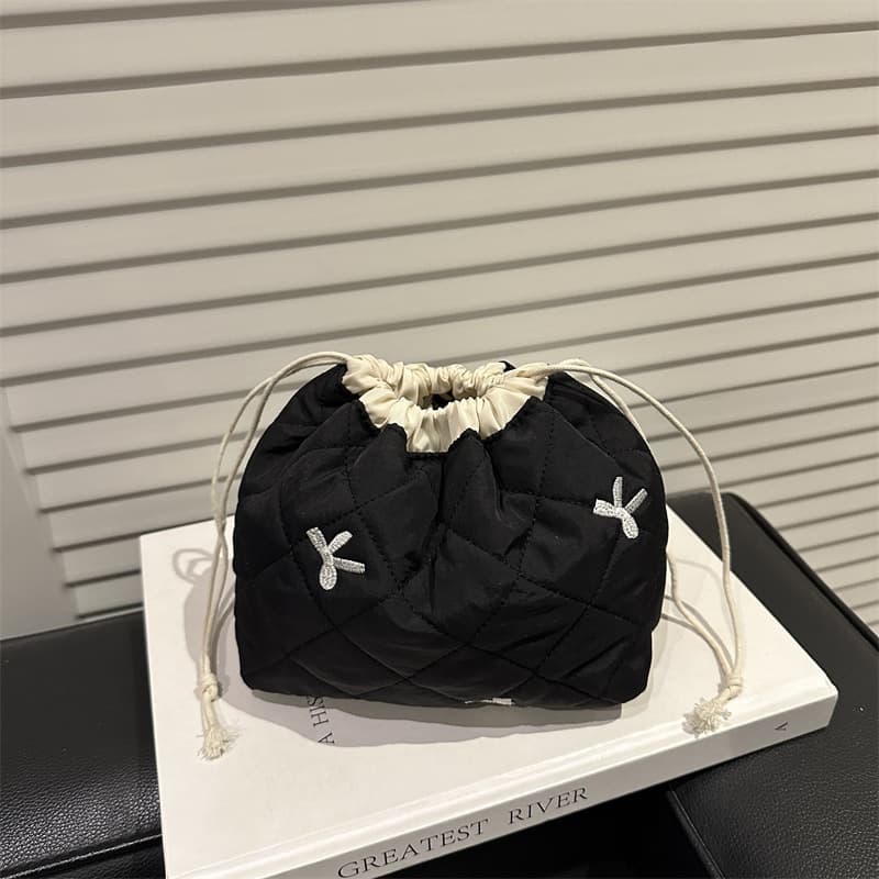 Cross-border quilted large-capacity cosmetic bag tote bag 2025 new fashion simple Korean style floral storage bag