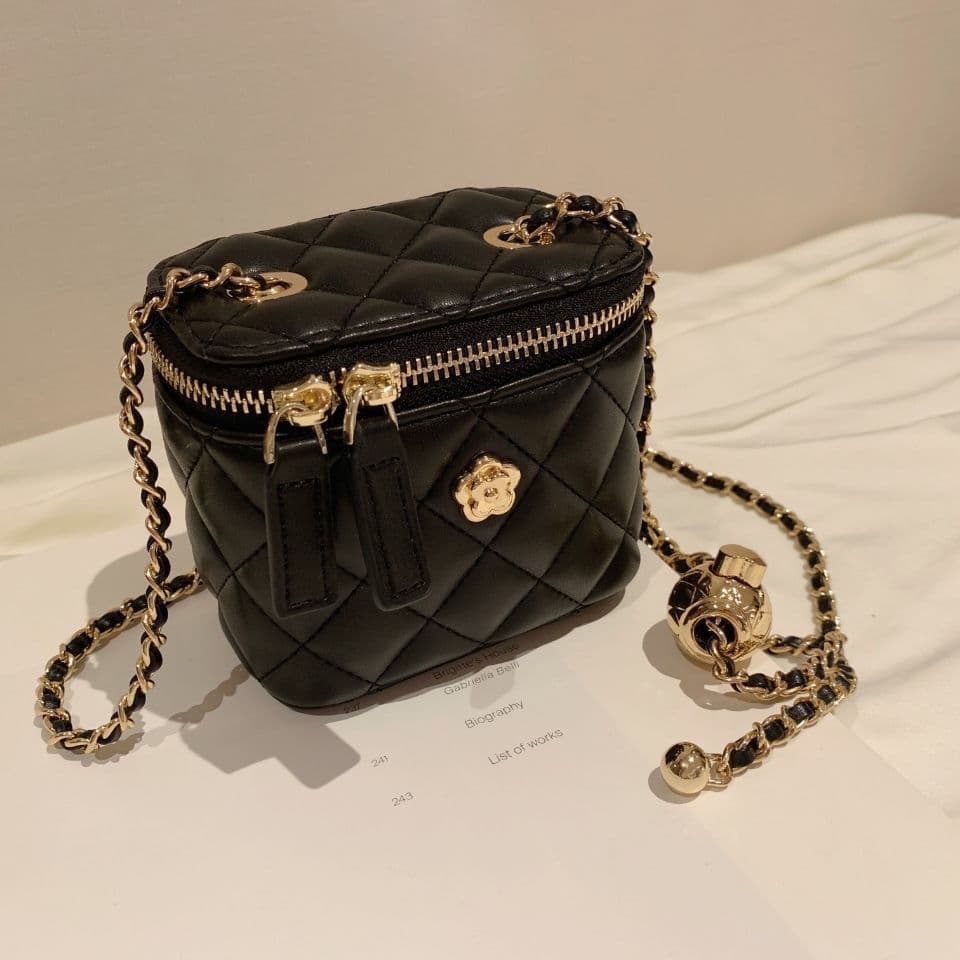 New Fashion Casual Versatile Camellia Diamond Chain Box Mini Bag for Women Summer Shoulder Bag Crossbody Bag
