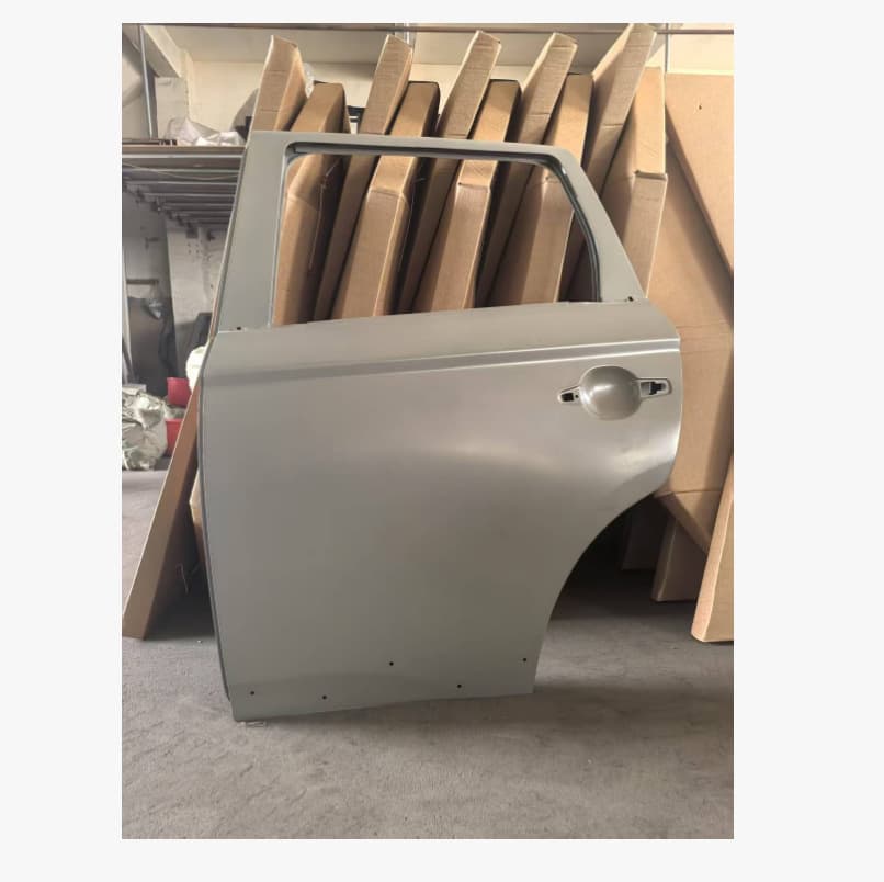 Suitable for 2016-2020 Mitsubishi Outlander door REAR Door