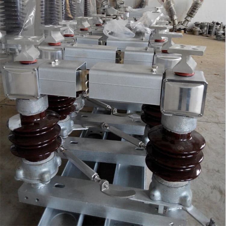 27.5kv Disconnector GW4-15KV/2000A, 35kv Outdoor High-Voltage Electrical Switch Improvement and Retrofit