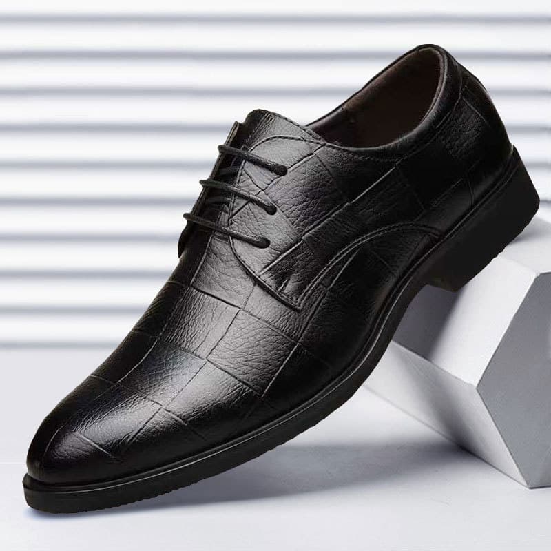 2025 Spring/Autumn New Leather Shoes for Men Business Formal Best Man Large Size Versatile Casual Wedding Shoes Drop Shipping