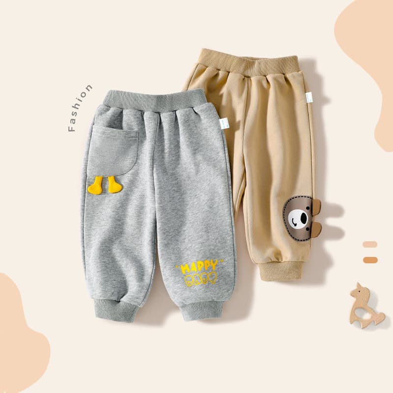 Comfortable Versatile Boys Triangle Logo Tapered Leg Sports Pants 2024 Spring Style Small & Medium Size Spring/Autumn Season Pants Casual Sweatpants