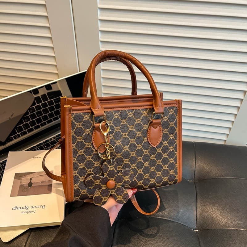 2026 New Fashion Women's Commuter Bag Large Capacity Mother-Child Bag Textured Handheld Shoulder Bag for Export