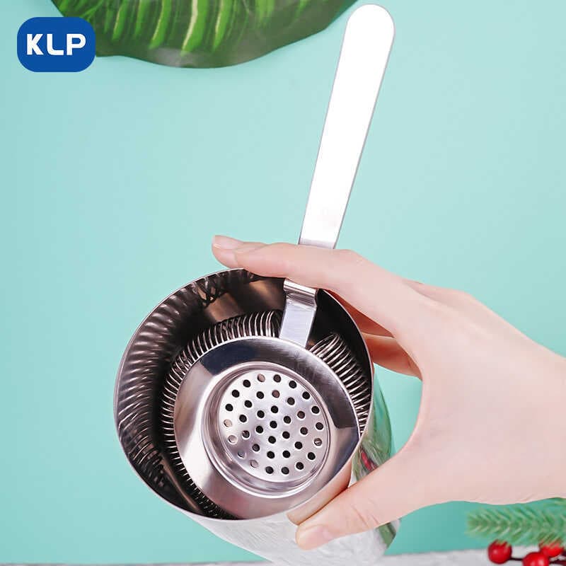 European-style Hawthorne stainless steel retro ice strainer filter for practical bar use