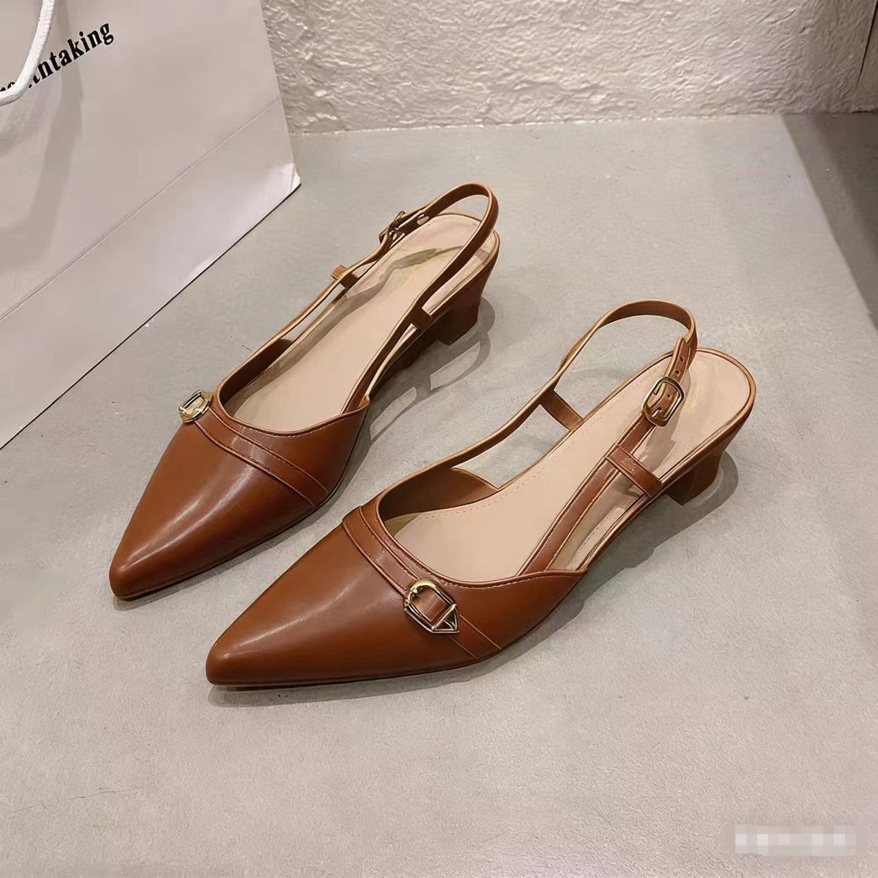 Chunky Heel Open-Back Toe-Cover Sandals Women's Spring Summer New Korean Style Pointed Mid-Heel Dress Shoes Elegant