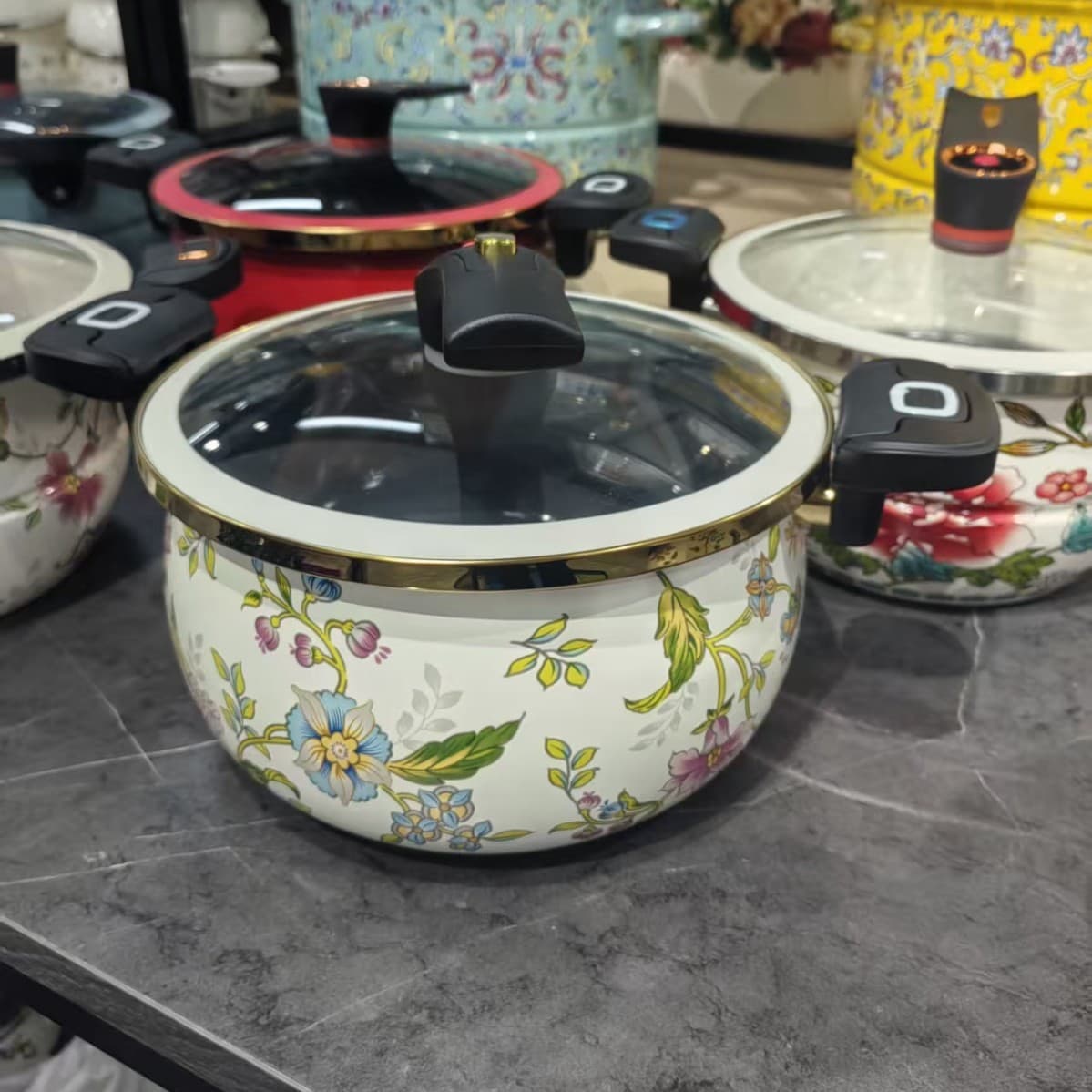 Manufacturer produces enamel pot, stew pot, soup pot, stew pot, double-layer steamer, induction cooker, cooking pot, enamel pot, foreign trade household