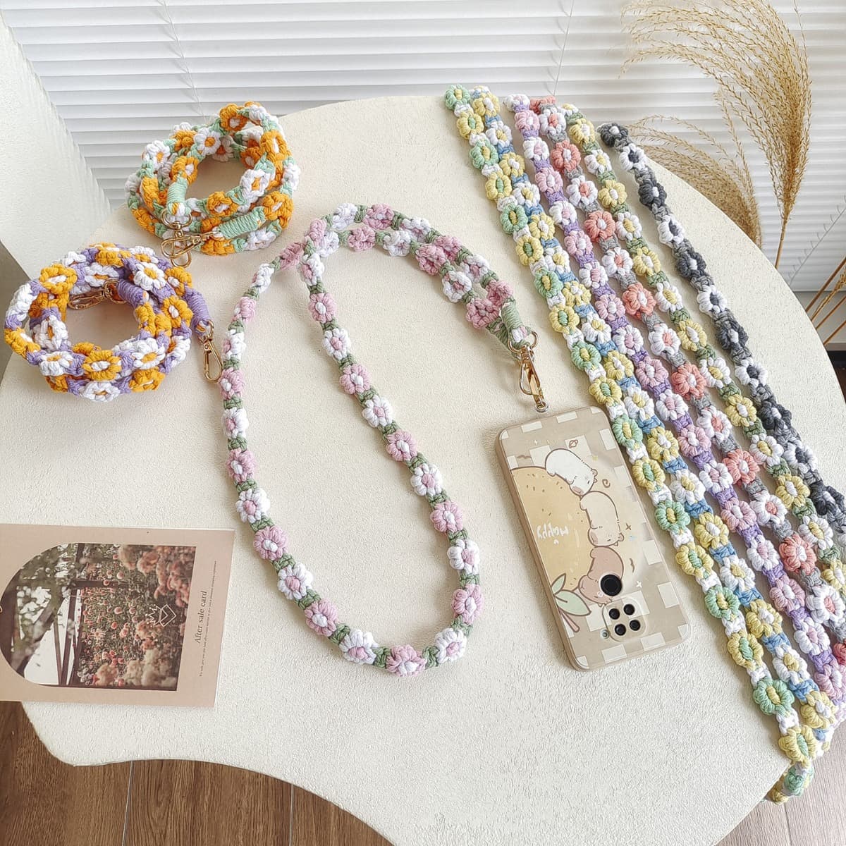 Factory direct sales cross-border hot selling bohemian braided daisy flower work brand neck lanyard mobile phone lanyard strap for women