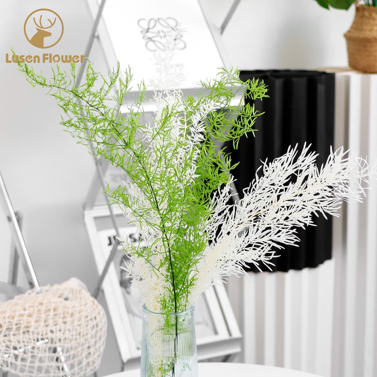 Japanese Imported Daichi Farm Velvet Grass 01080 Preserved Flower Asparagus Fern White Green Leaf Floral Material