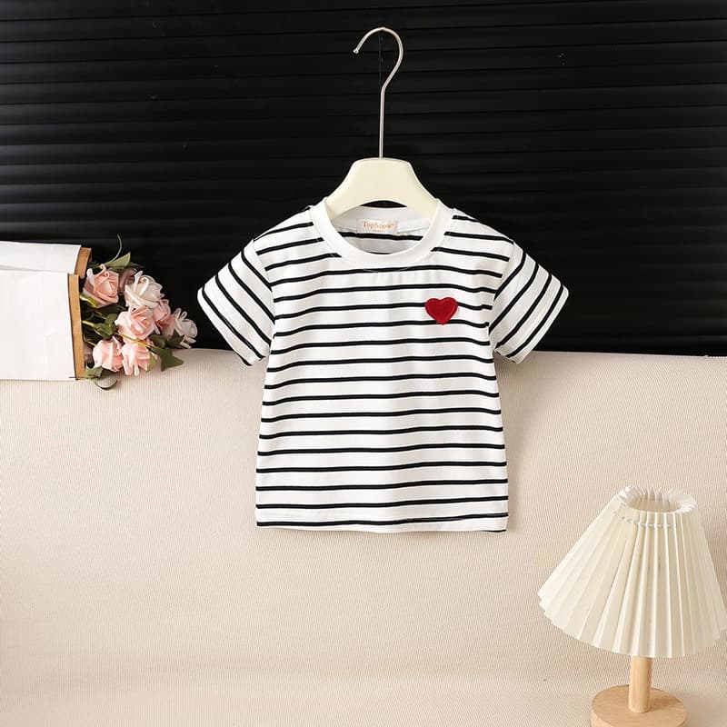 Children's new summer style versatile striped short-sleeved T-shirt, stylish bottoming top, small red heart half-sleeved casual outing wear