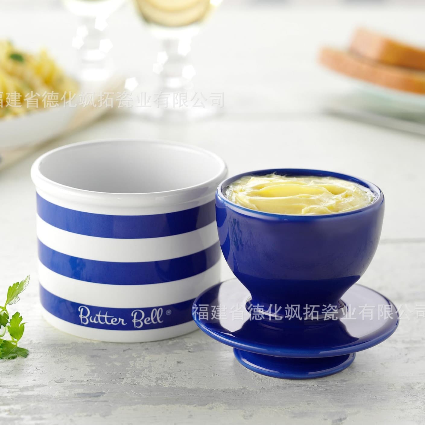 Cross-border hot-selling ceramic butter jar with lid, blue striped butter storage container, ceramic butter storage jar