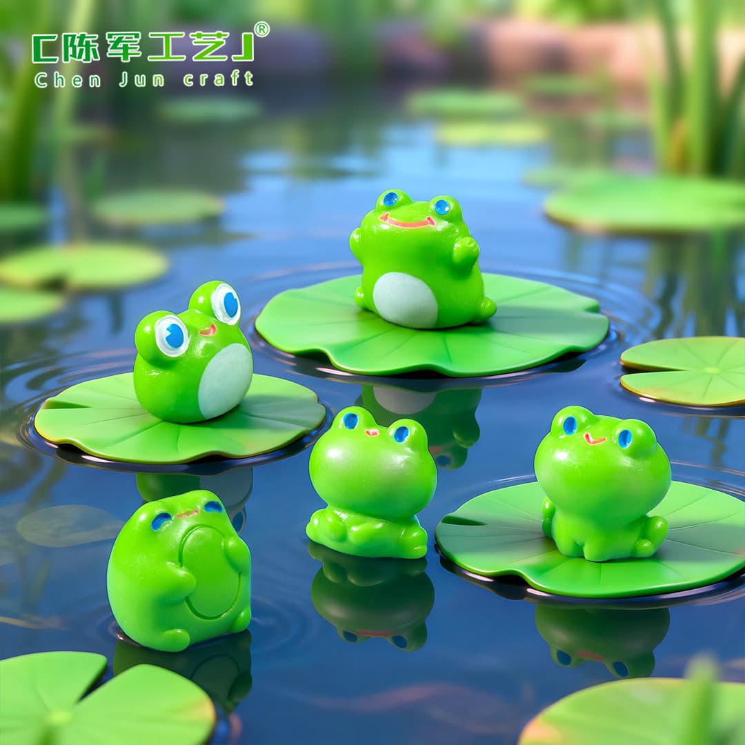 Miniature Creative Cute Little Frog DIY Blind Bag Decoration Accessory for Gardening Farm Landscaping Figurine