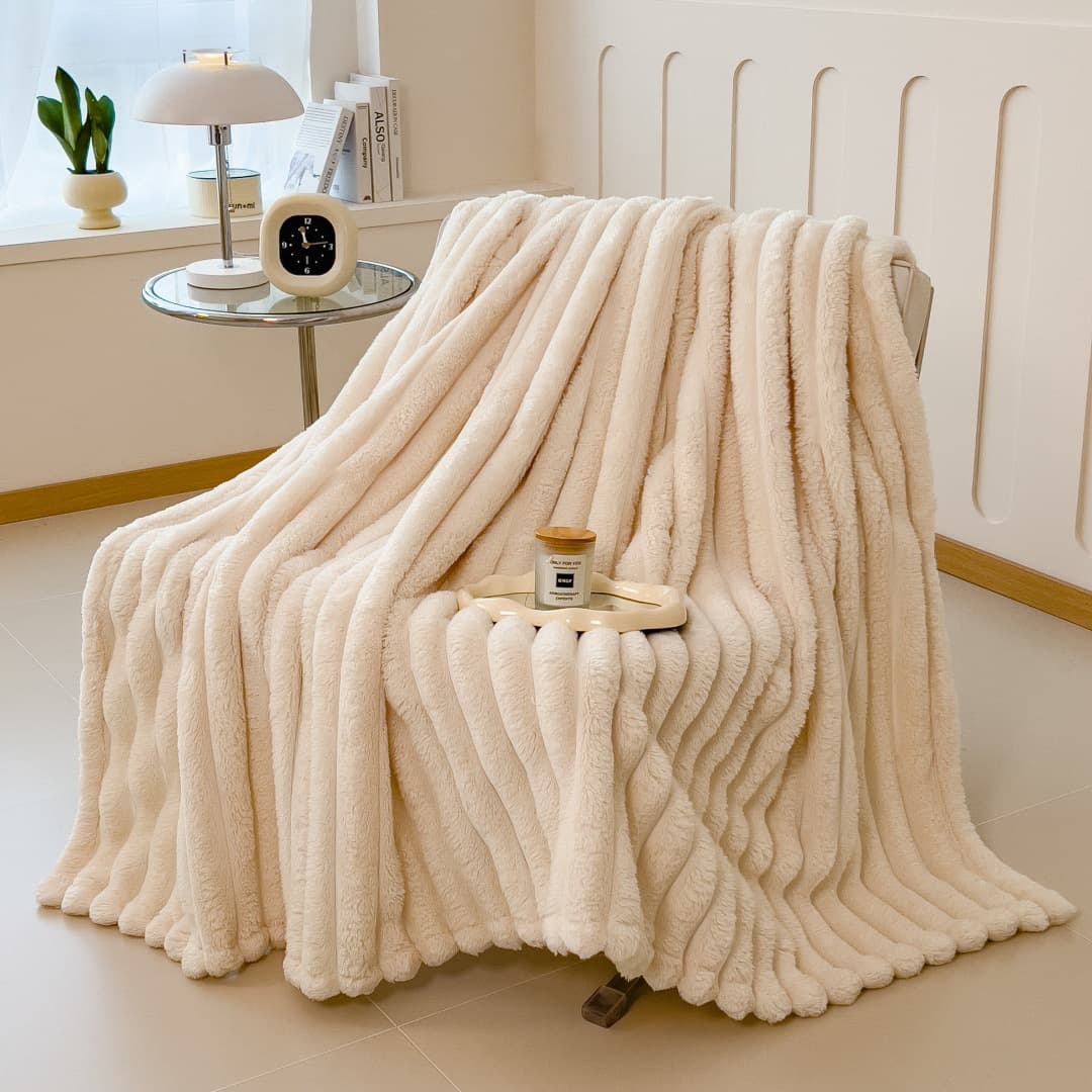 New cross-border high weight 260g imitation rabbit plush strip warm blanket car blanket camping blanket