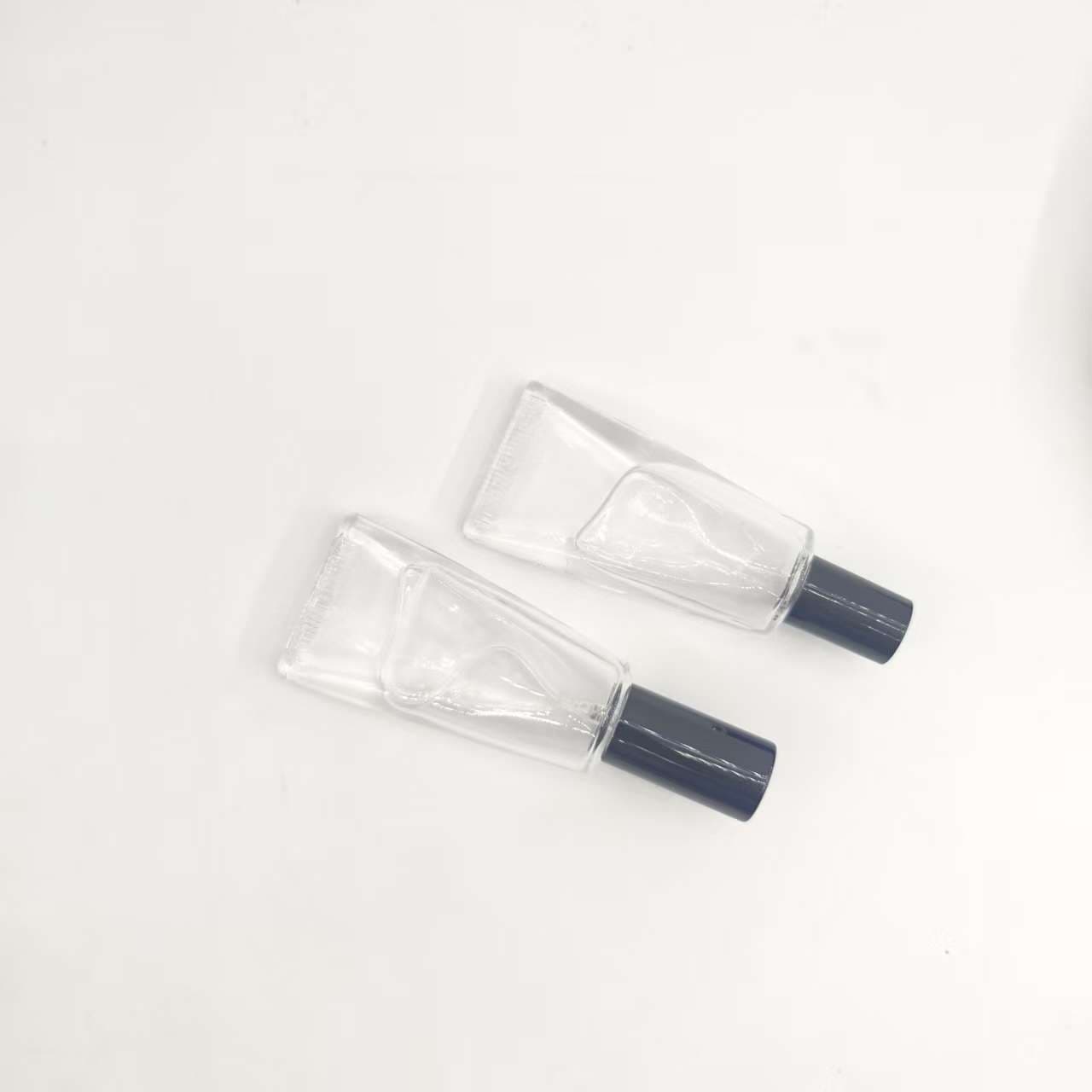 In Stock Tube-Shaped 10ml Glass Perfume Bottle Essential Oil Roller Ball Bottle Cosmetic Spray Bottle Sample Travel Bottle