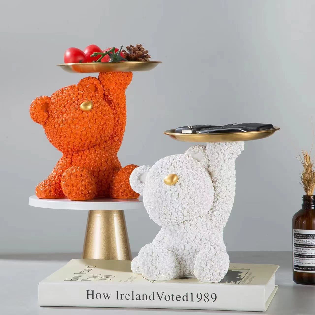 Creative Luxury Violent Bear Rose Bear Figurine Storage Tray for Living Room TV Cabinet Bedroom Decoration
