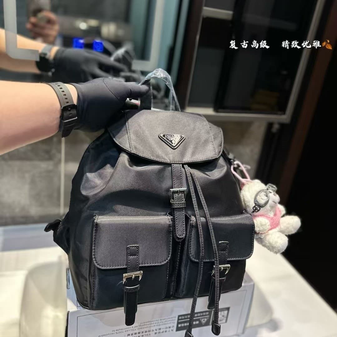 25 New P Home Nylon Second-hand Backpack Parachute Waterproof Fashion Light Luxury Men’s and Women’s Shoulder Wholesale